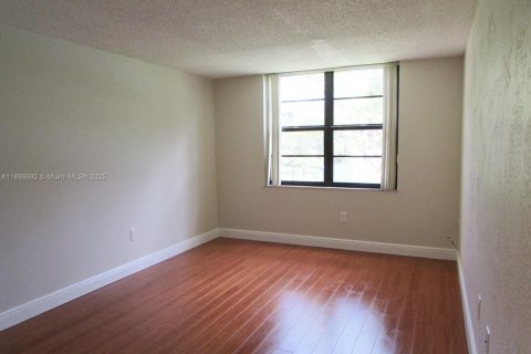 Apartment in Miami, Florida 2 bedrooms, 89.19 sq.m. № 1953675 - photo 10