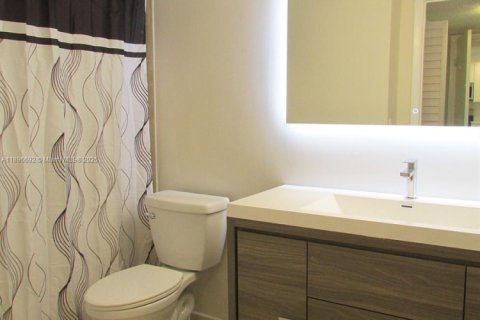 Apartment in Miami, Florida 2 bedrooms, 89.19 sq.m. № 1953675 - photo 9