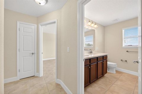 Adosado en venta en Kissimmee, Florida, 3 dormitorios, 169.08 m2 № 2097799 - foto 30