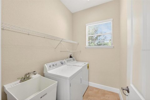 Adosado en venta en Kissimmee, Florida, 3 dormitorios, 169.08 m2 № 2097799 - foto 19