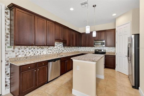 Adosado en venta en Kissimmee, Florida, 3 dormitorios, 169.08 m2 № 2097799 - foto 13