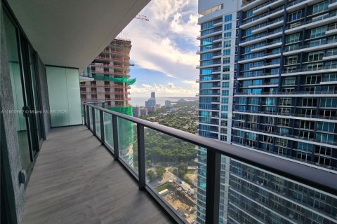 Condo in Miami, Florida, 1 bedroom  № 1953485 - photo 17