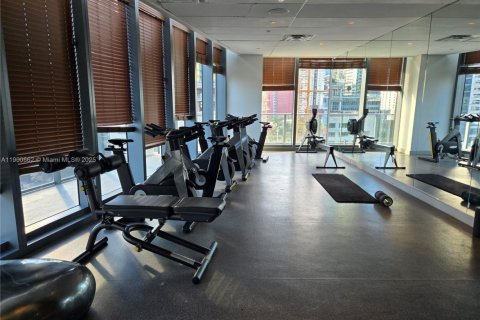 Condo in Miami, Florida, 1 bedroom  № 1953485 - photo 24