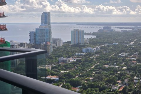 Condo in Miami, Florida, 1 bedroom  № 1953485 - photo 1