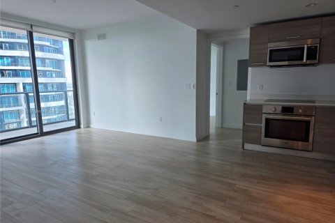 Condo in Miami, Florida, 1 bedroom  № 1953485 - photo 3