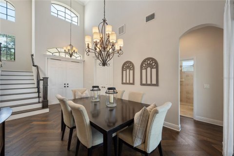 House in Saint Petersburg, Florida 4 bedrooms, 297.01 sq.m. № 2233605 - photo 6