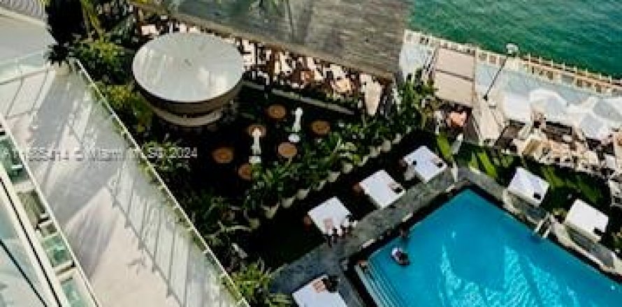 Hotel in Miami Beach, Florida 45.8 sq.m. № 1940765