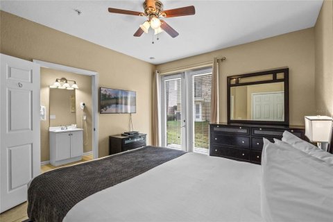 Condo in Orlando, Florida, 3 bedrooms  № 1562315 - photo 16