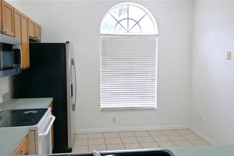 House in Oviedo, Florida 4 bedrooms, 126.25 sq.m. № 2267448 - photo 8