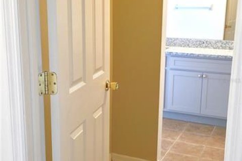 House in Oviedo, Florida 4 bedrooms, 126.25 sq.m. № 2267448 - photo 26