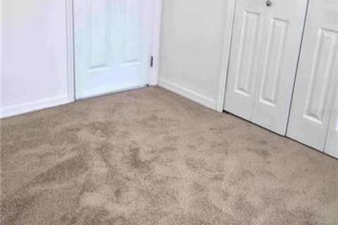 House in Oviedo, Florida 4 bedrooms, 126.25 sq.m. № 2267448 - photo 15