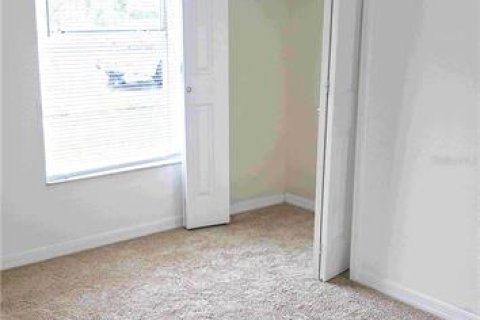 House in Oviedo, Florida 4 bedrooms, 126.25 sq.m. № 2267448 - photo 25
