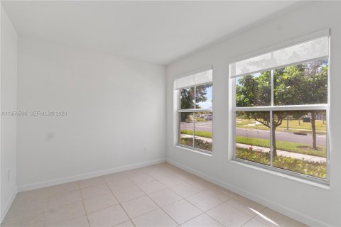 Touwnhouse à louer à Homestead, Floride: 4 chambres, 135.64 m2 № 2010804 - photo 9