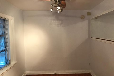 Commercial property in Saint Petersburg, Florida 3 bedrooms, 120.03 sq.m. № 1632230 - photo 20