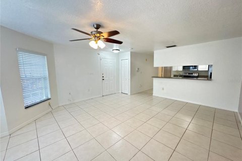 Condominio en venta en Kissimmee, Florida, 3 dormitorios, 116.22 m2 № 1679208 - foto 9