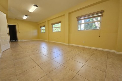 Casa en alquiler en Davie, Florida, 5 dormitorios, 481.88 m2 № 1896665 - foto 29