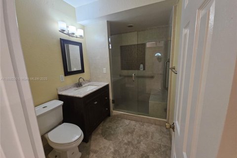 Casa en alquiler en Davie, Florida, 5 dormitorios, 481.88 m2 № 1896665 - foto 24