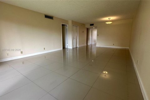 Condo in Weston, Florida, 2 bedrooms  № 2069098 - photo 6