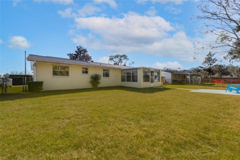 House in South Daytona, Florida 3 bedrooms, 133.78 sq.m. № 2214988 - photo 30