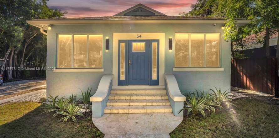 Casa en Miami, Florida 3 dormitorios, 151.24 m2 № 1860569