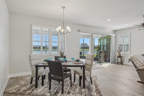 House in Land O' Lakes, Florida 3 bedrooms, 192.96 sq.m. № 1750234 - photo 23