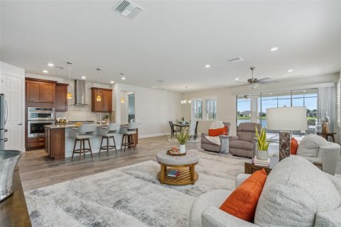 House in Land O' Lakes, Florida 3 bedrooms, 192.96 sq.m. № 1750234 - photo 21