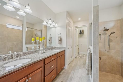 House in Land O' Lakes, Florida 3 bedrooms, 192.96 sq.m. № 1750234 - photo 6