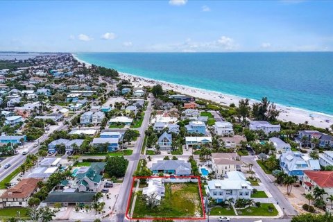 Land in Holmes Beach, Florida № 2212342 - photo 5