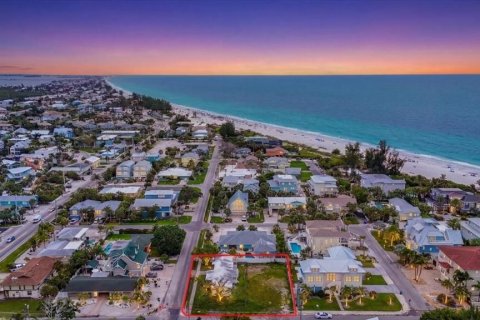 Land in Holmes Beach, Florida № 2212342 - photo 4