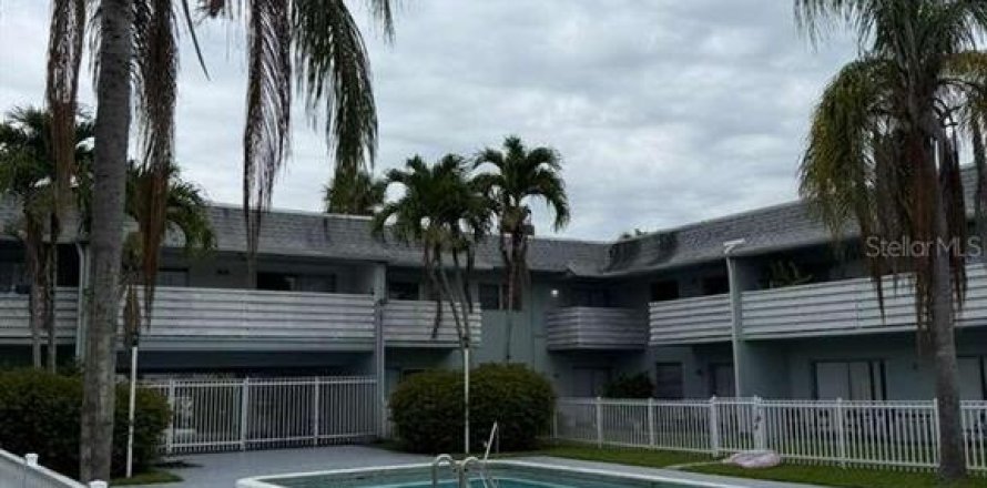 Condo in Fort Lauderdale, Florida, 6 rooms № 2104553
