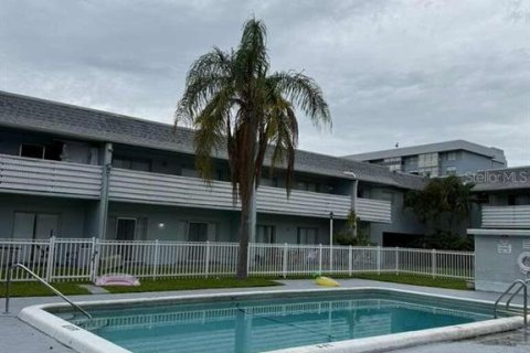 Condo in Fort Lauderdale, Florida, 6 rooms № 2104553 - photo 8