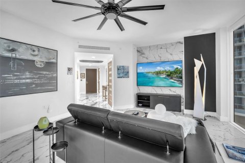 Copropriété à vendre à Fort Lauderdale, Floride: 2 chambres, 141.4 m2 № 1977764 - photo 17