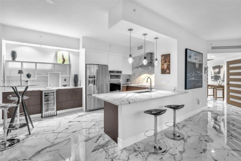 Copropriété à vendre à Fort Lauderdale, Floride: 2 chambres, 141.4 m2 № 1977764 - photo 1