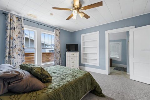 Villa ou maison à louer à Tampa, Floride: 2 chambres, 111.48 m2 № 2406579 - photo 4