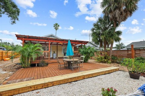 Villa ou maison à louer à Tampa, Floride: 2 chambres, 111.48 m2 № 2406579 - photo 5