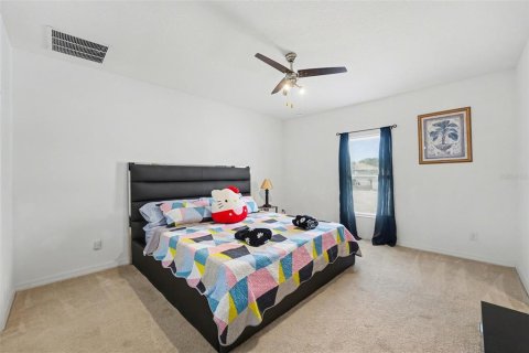 House in Davenport, Florida 4 bedrooms, 188.22 sq.m. № 2094014 - photo 21