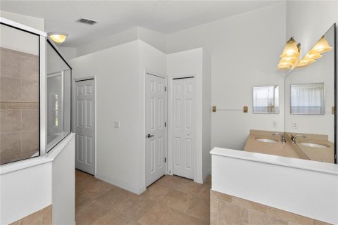 Villa ou maison à vendre à Orlando, Floride: 4 chambres, 179.12 m2 № 2330913 - photo 29