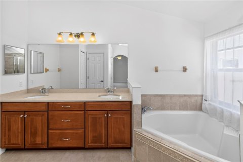Villa ou maison à vendre à Orlando, Floride: 4 chambres, 179.12 m2 № 2330913 - photo 26