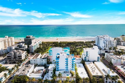 Снять в аренду кондоминиум в Майами-Бич, Флорида 1 спальня, 67.17м2, № 2005083 - фото 2