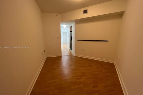 Copropriété à vendre à Hollywood, Floride: 1 chambre, 96.15 m2 № 1830702 - photo 10