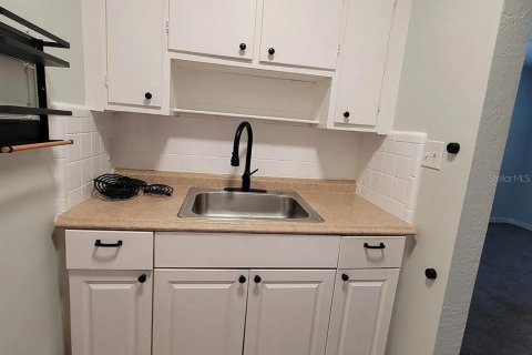 Apartment in Saint Petersburg, Florida 1 bedroom, 37.16 sq.m. № 2200974 - photo 7