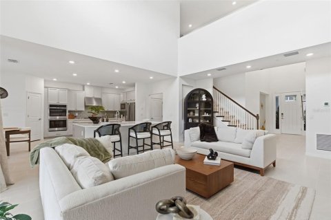 House in Wesley Chapel, Florida 5 bedrooms, 396.79 sq.m. № 2221876 - photo 18