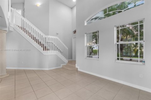 Casa en venta en Miami, Florida, 4 dormitorios, 230.49 m2 № 1941149 - foto 11