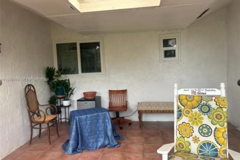 Villa ou maison à louer à Sunrise, Floride: 1 chambre, 37.16 m2 № 2007661 - photo 12