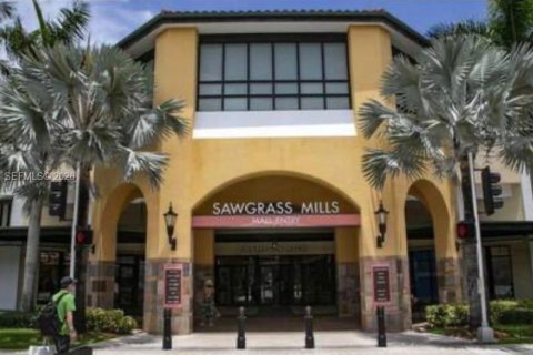 Villa ou maison à louer à Sunrise, Floride: 1 chambre, 37.16 m2 № 2007661 - photo 14