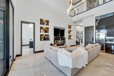 Casa en venta en Apollo Beach, Florida, 6 dormitorios, 303.88 m2 № 1288183 - foto 14