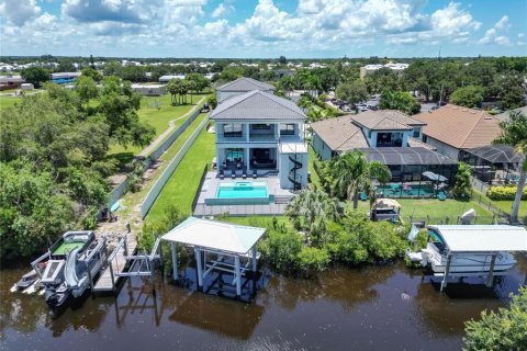 Casa en venta en Apollo Beach, Florida, 6 dormitorios, 303.88 m2 № 1288183 - foto 2