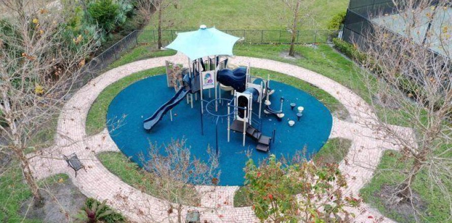 House in Jupiter, Florida 6 bedrooms, 463.95 sq.m. № 1014274