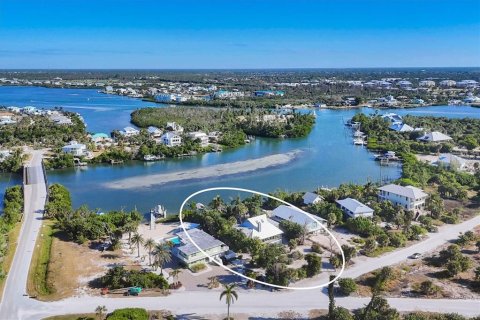 Casa en venta en Placida, Florida, 3 dormitorios, 168.71 m2 № 2213859 - foto 2
