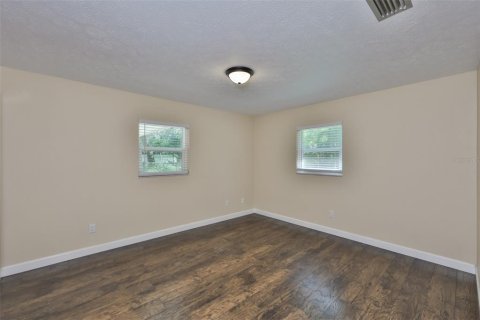 Appartement à louer à Seffner, Floride: 2 chambres, 83.61 m2 № 2345229 - photo 16